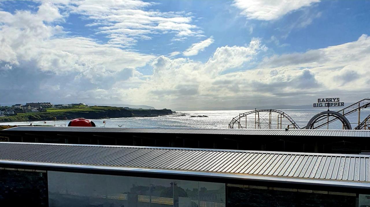 In The Heart Of Portrush - Beautiful Views Lägenhet Exteriör bild